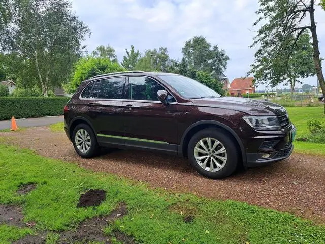 Photo 1 : Volkswagen Tiguan 2019 Essence