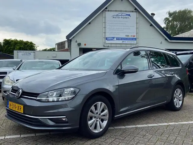 Photo 1 : Volkswagen Golf 2020 Petrol