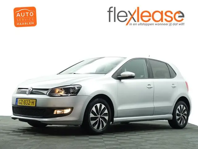 Photo 1 : Volkswagen Polo 2015 Petrol