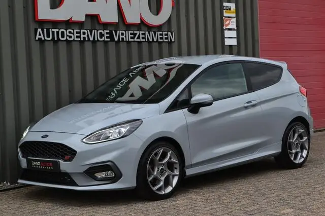 Photo 1 : Ford Fiesta 2018 Essence