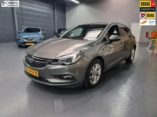 Photo 1 : Opel Astra 2019 Essence