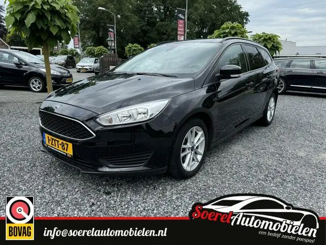 Photo 1 : Ford Focus 2015 Essence