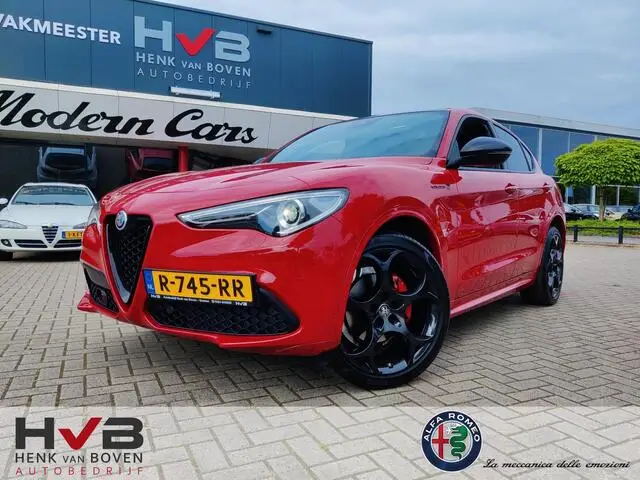 Photo 1 : Alfa Romeo Stelvio 2022 Essence