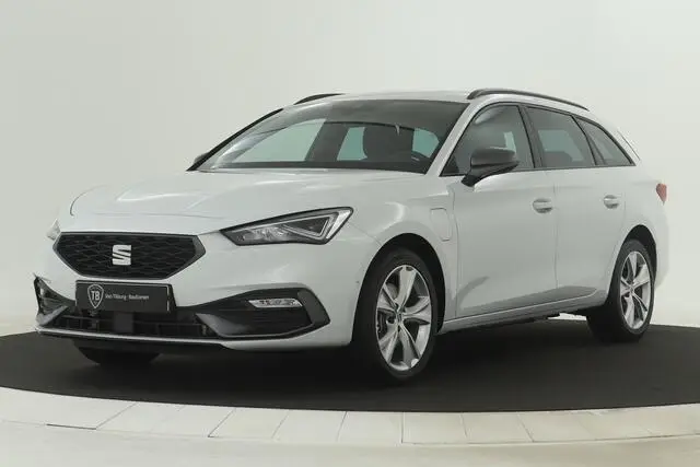 Photo 1 : Seat Leon 2024 Hybrid