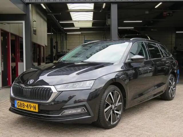 Photo 1 : Skoda Octavia 2021 Hybrid