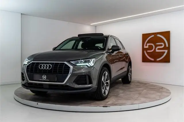 Photo 1 : Audi Q3 2021 Hybrid