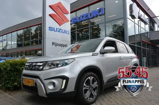 Photo 1 : Suzuki Vitara 2017 Petrol