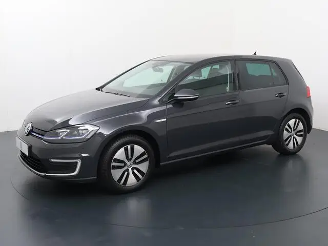 Photo 1 : Volkswagen Golf 2019 Electric