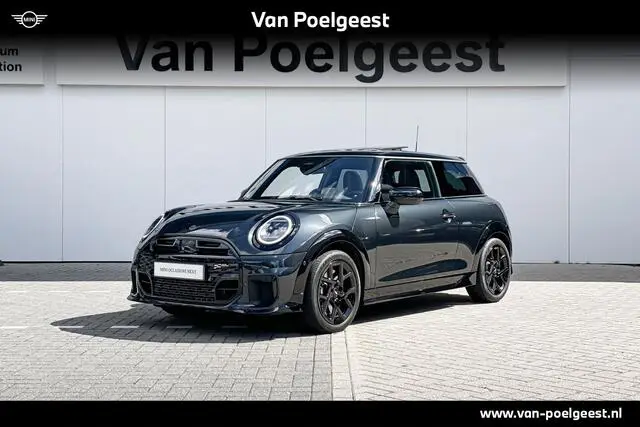 Photo 1 : Mini Cooper 2024 Petrol