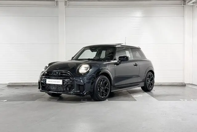 Photo 1 : Mini Cooper 2024 Petrol