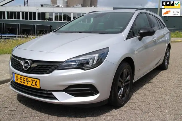 Photo 1 : Opel Astra 2022 Essence