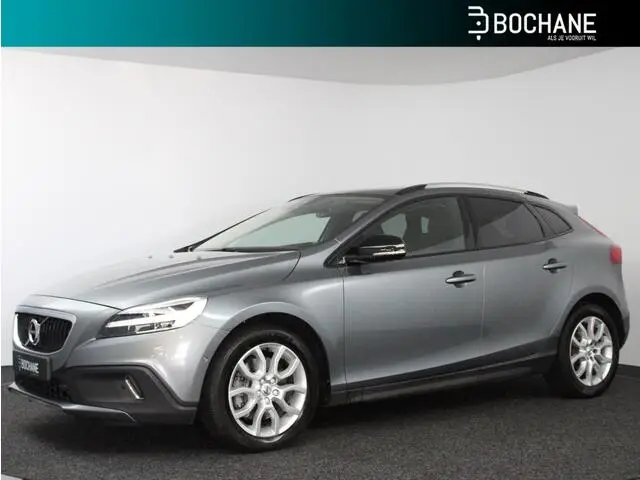 Photo 1 : Volvo V40 2019 Essence