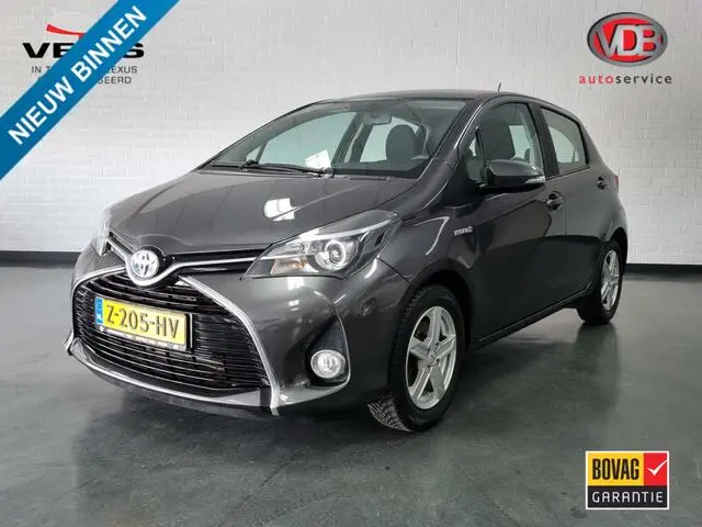 Photo 1 : Toyota Yaris 2015 Hybride