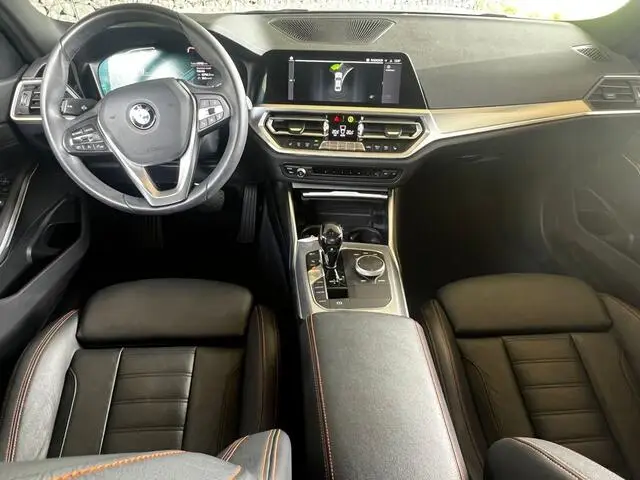 Photo 1 : Bmw Serie 3 2019 Essence