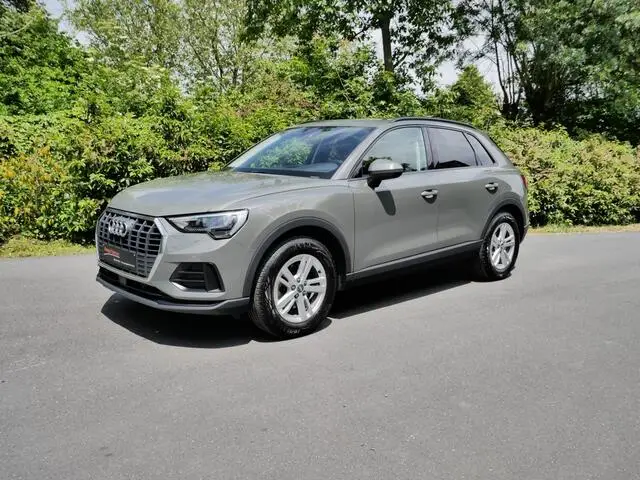 Photo 1 : Audi Q3 2020 Essence