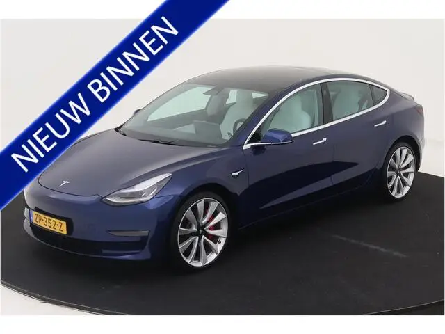 Photo 1 : Tesla Model 3 2019 Électrique