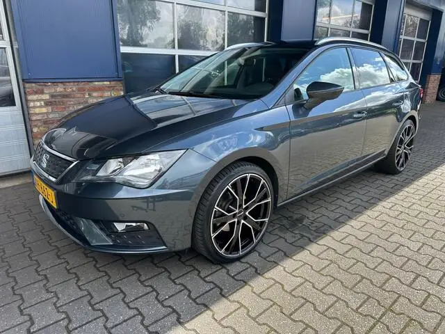 Photo 1 : Seat Leon 2019 Essence