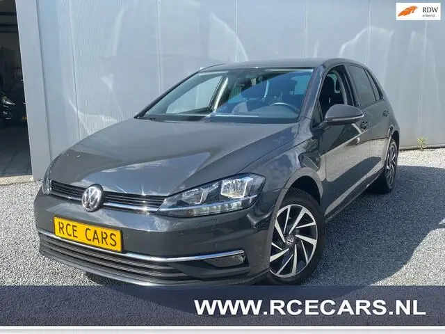 Photo 1 : Volkswagen Golf 2017 Essence