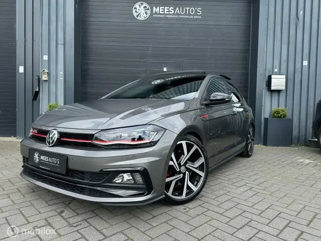 Photo 1 : Volkswagen Polo 2019 Essence