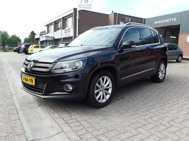 Photo 1 : Volkswagen Tiguan 2015 Petrol