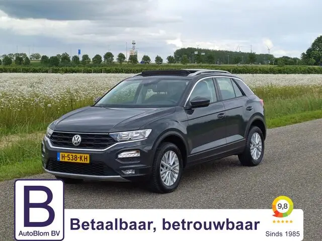 Photo 1 : Volkswagen T-roc 2020 Essence