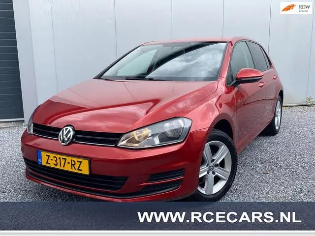 Photo 1 : Volkswagen Golf 2015 Petrol