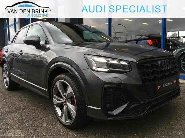 Photo 1 : Audi Q2 2021 Essence