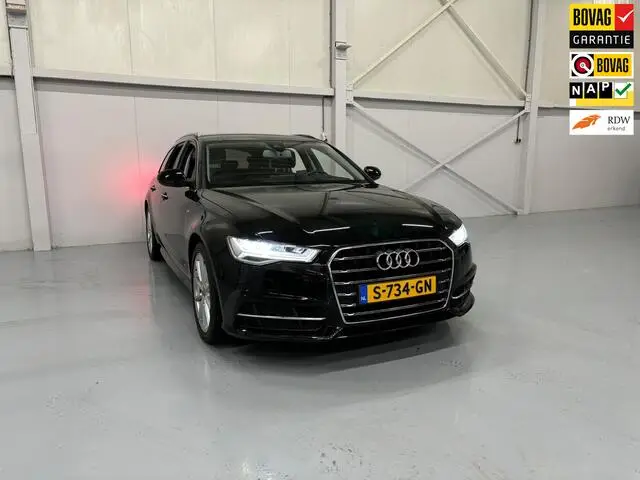 Photo 1 : Audi A6 2016 Petrol