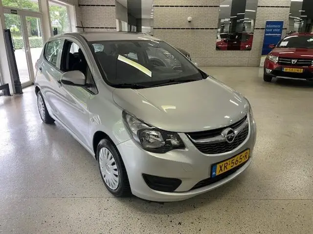 Photo 1 : Opel Karl 2019 Essence