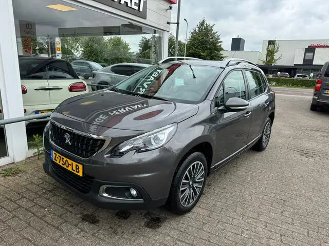 Photo 1 : Peugeot 2008 2019 Petrol