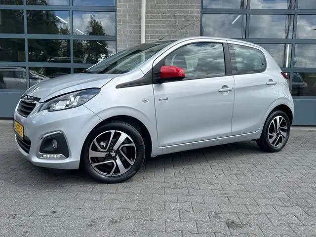 Photo 1 : Peugeot 108 2016 Petrol