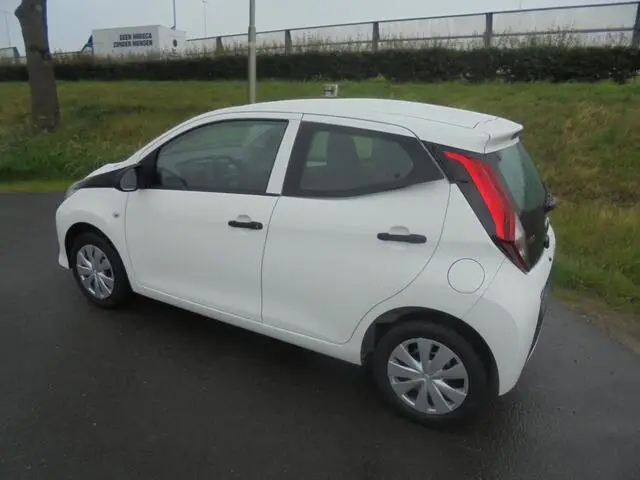 Photo 1 : Toyota Aygo 2020 Essence