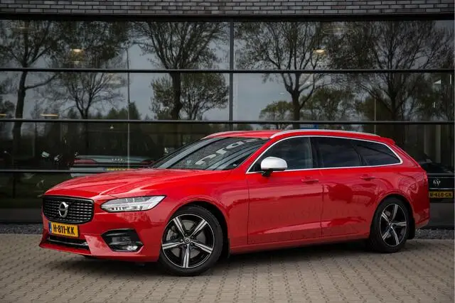 Photo 1 : Volvo V90 2018 Petrol