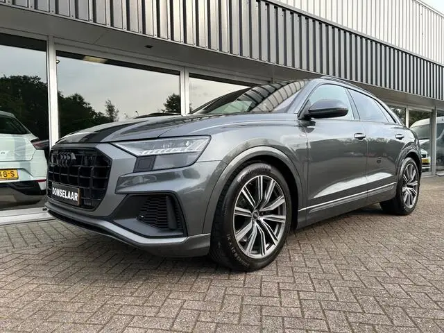 Photo 1 : Audi Q8 2021 Hybride