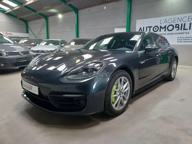 Photo 1 : Porsche Panamera 2021 Not specified