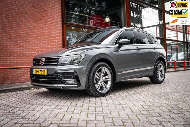 Photo 1 : Volkswagen Tiguan 2018 Essence