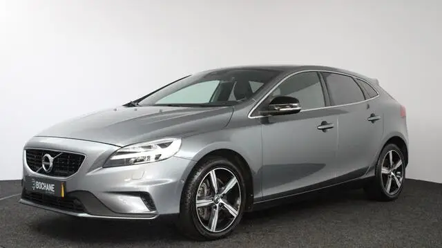 Photo 1 : Volvo V40 2020 Petrol