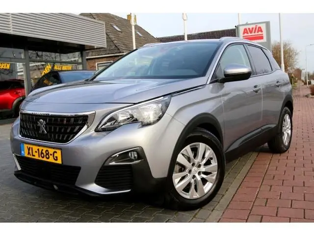 Photo 1 : Peugeot 3008 2019 Petrol