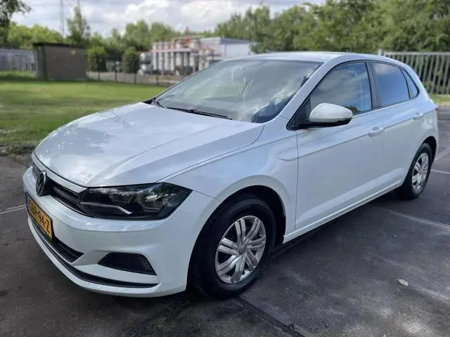 Photo 1 : Volkswagen Polo 2020 Essence