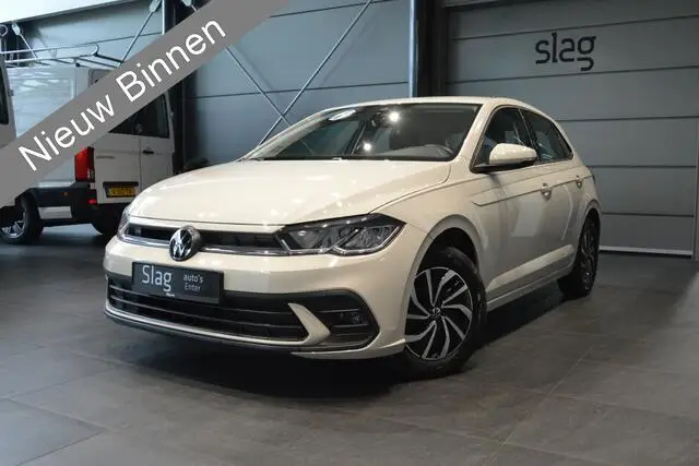 Photo 1 : Volkswagen Polo 2023 Essence