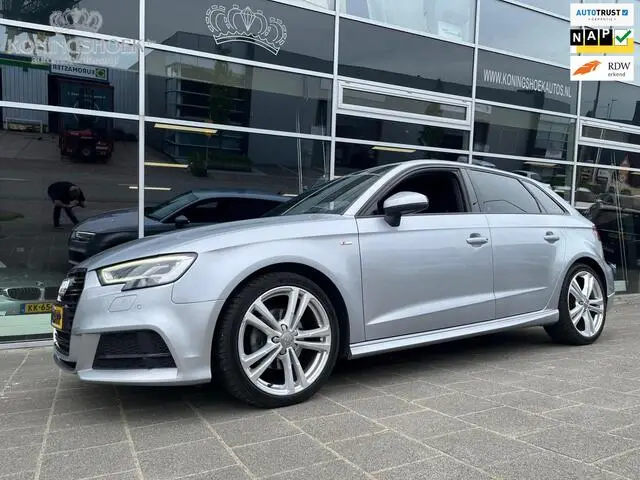 Photo 1 : Audi A3 2019 Essence