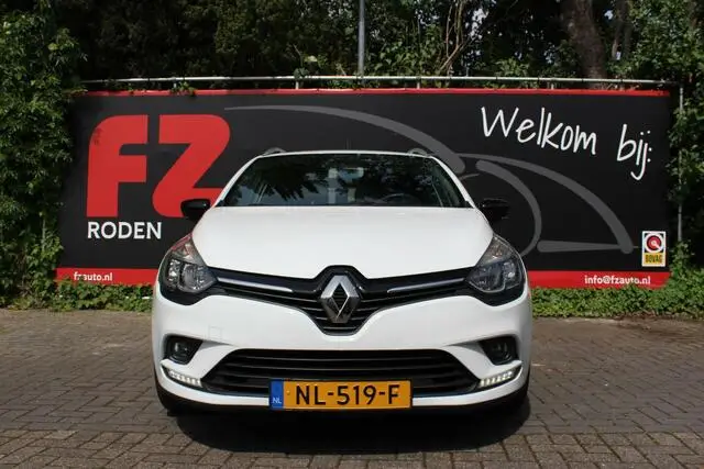 Photo 1 : Renault Clio 2017 Petrol