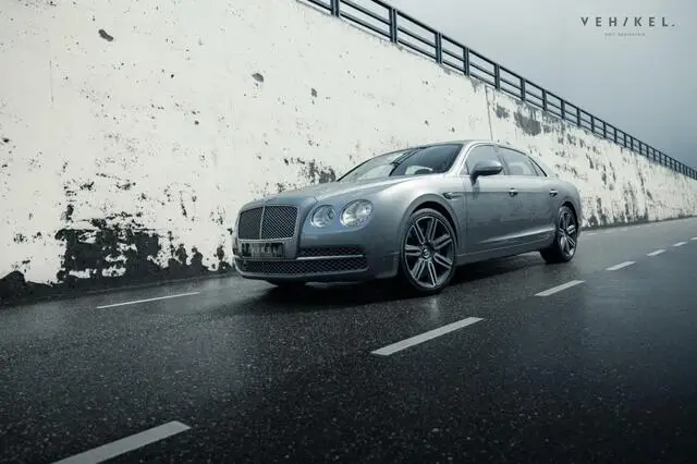 Photo 1 : Bentley Flying Spur 2017 Petrol