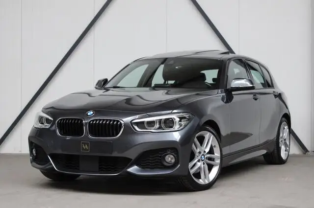 Photo 1 : Bmw Serie 1 2015 Petrol