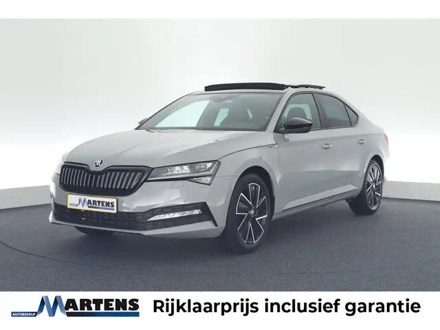 Photo 1 : Skoda Superb 2023 Hybride