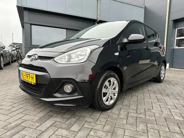 Photo 1 : Hyundai I10 2017 Petrol