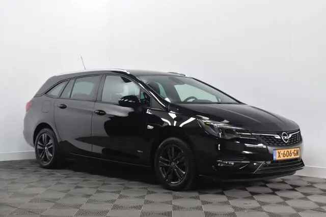 Photo 1 : Opel Astra 2022 Essence