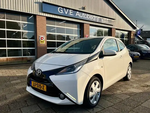 Photo 1 : Toyota Aygo 2016 Essence