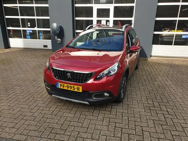 Photo 1 : Peugeot 2008 2017 Petrol