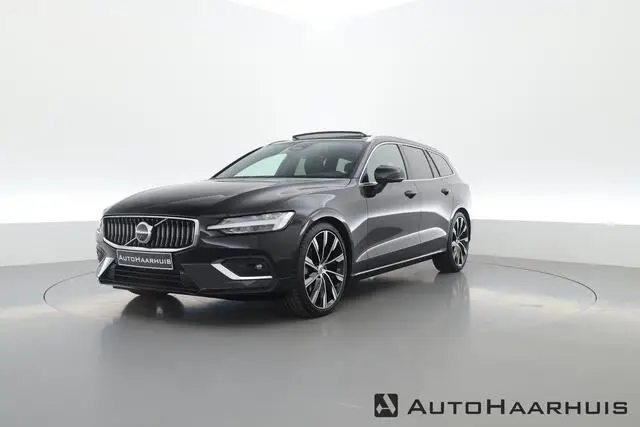 Photo 1 : Volvo V60 2023 Diesel